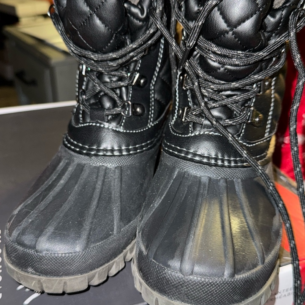 Storm by Cougar mid winter boots💕
